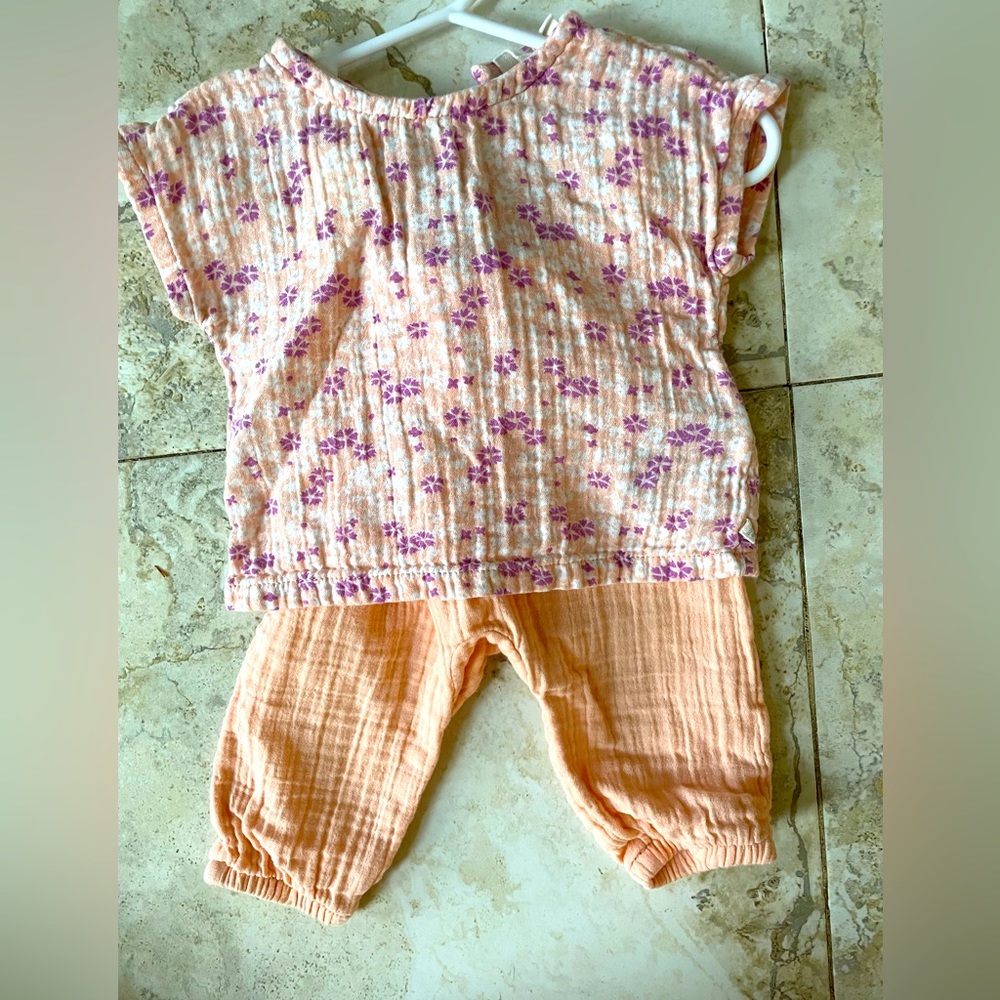 Baby Gap 3-6 month outfit